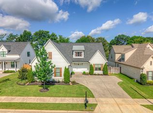 1283 Belfair Dr, Collierville, TN 38017