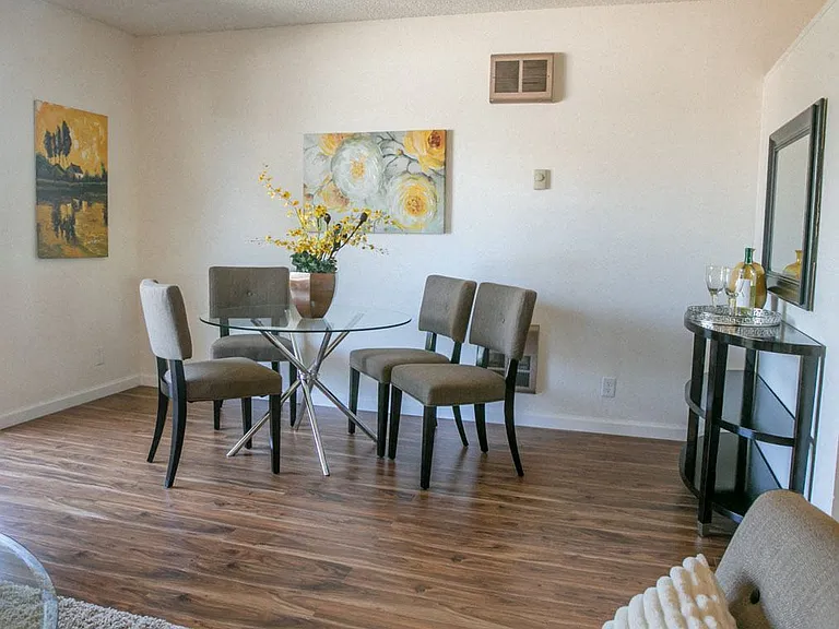 Marine View Apartments — Photo 9