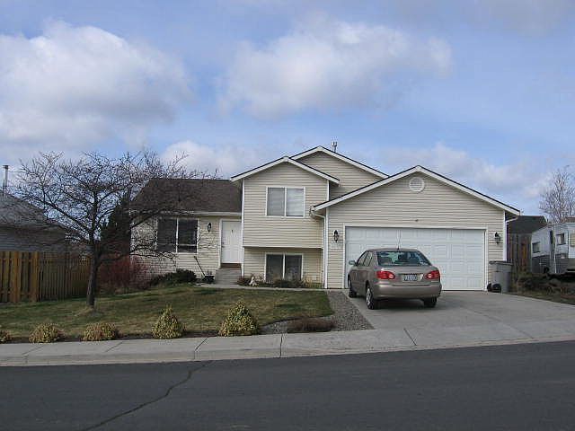 1st image of 1725 NW Arcadia Dr