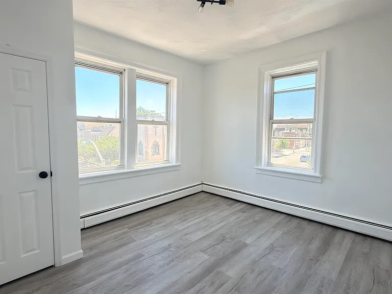 397 Avenue C #303 — Photo 9