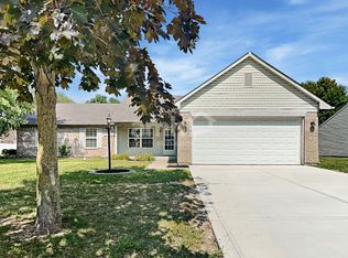 5964 Doverton Dr, Noblesville, IN 46062