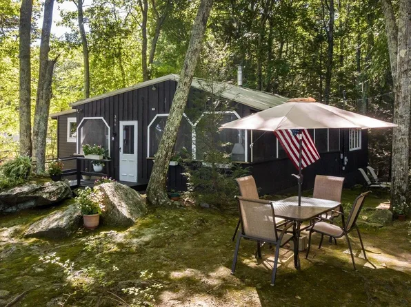 396 Mica Point Road, Barrington, NH 03825