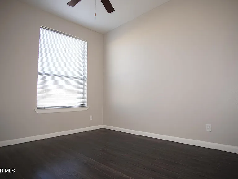 6262 Woodrow Bean Transmountain Dr #7 — Photo 13