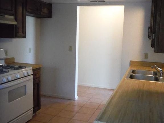 5th image of 1153 Sparrow Dr