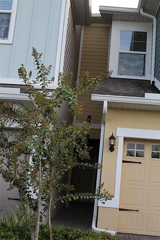 3 bed, 2.5 bath, 1627 sqft, $2,500 — Photo 2