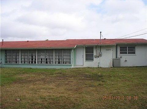 1st image of 9560 SW 182nd St