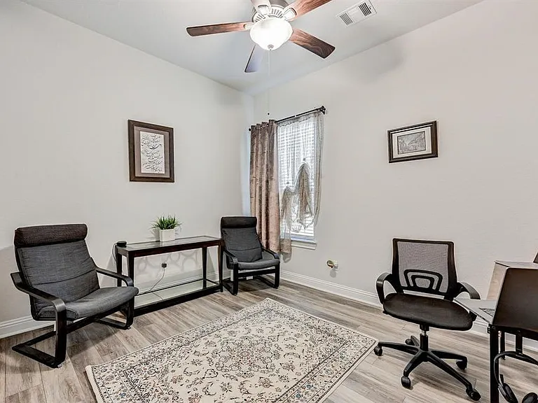 4221 Davis Oak Dr — Photo 17