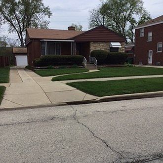 2nd image of 9908 Drury Ln