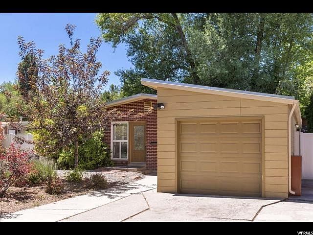 1st image of 3928 S Luetta Dr