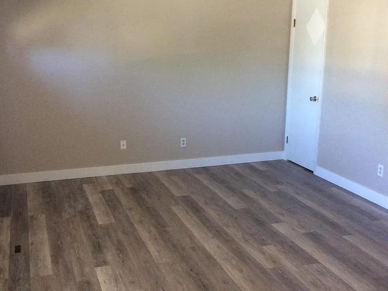 221 Bishop St — Photo 3