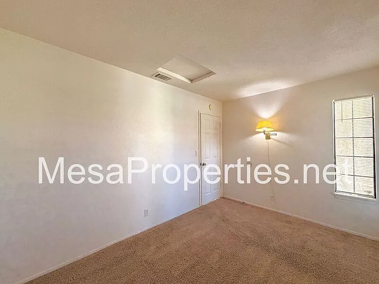19182 Elm Dr — Photo 16