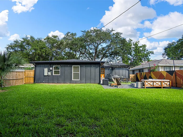 9619 Chatfield St — Photo 39