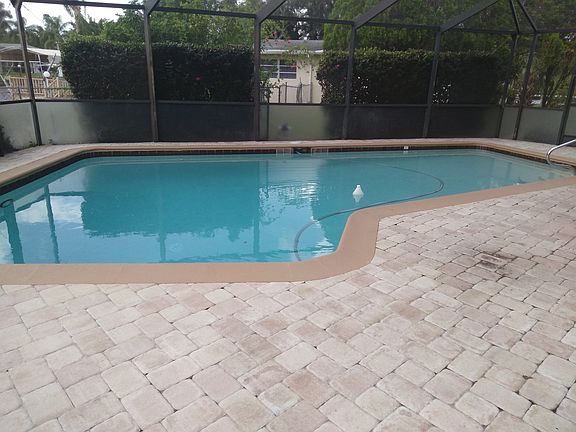 3rd image of 465 Blue Lagoon Ln