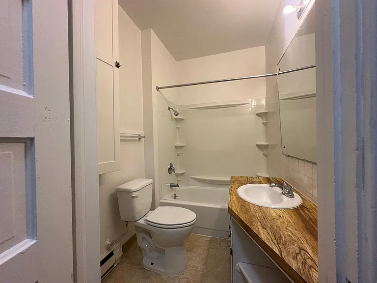 1204 West 8th — Photo 8