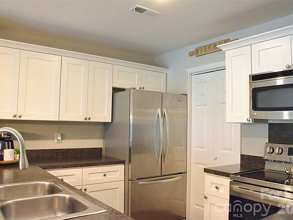 4th image of 9041 J M Keynes Dr