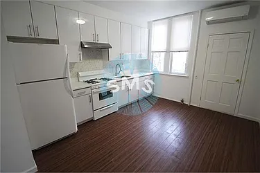 Rented by Space Marketing Shop