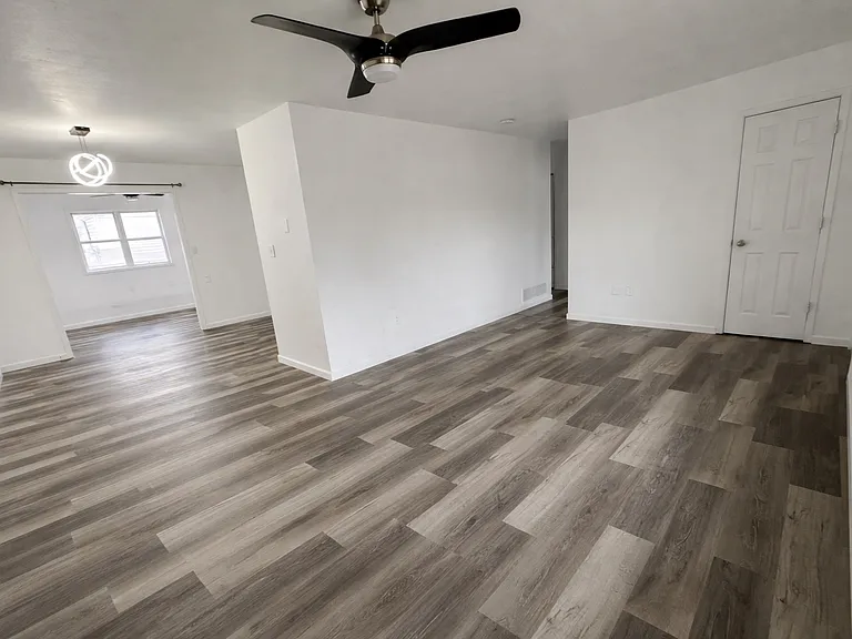 25 Hackberry St — Photo 18