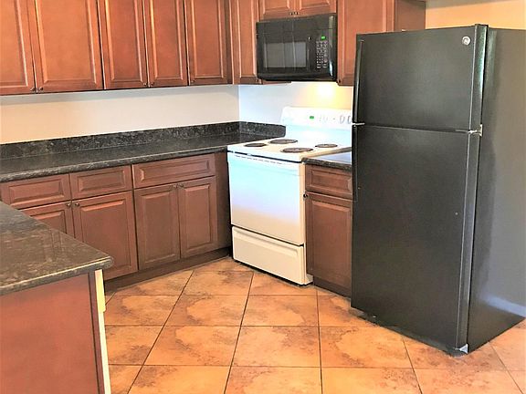 5th image of 13842 N Newcastle Dr