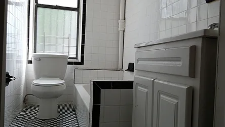 Rented by Uptown Flats LLC