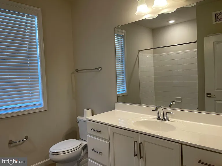 23255 Milltown Knoll Sq #102 — Photo 10