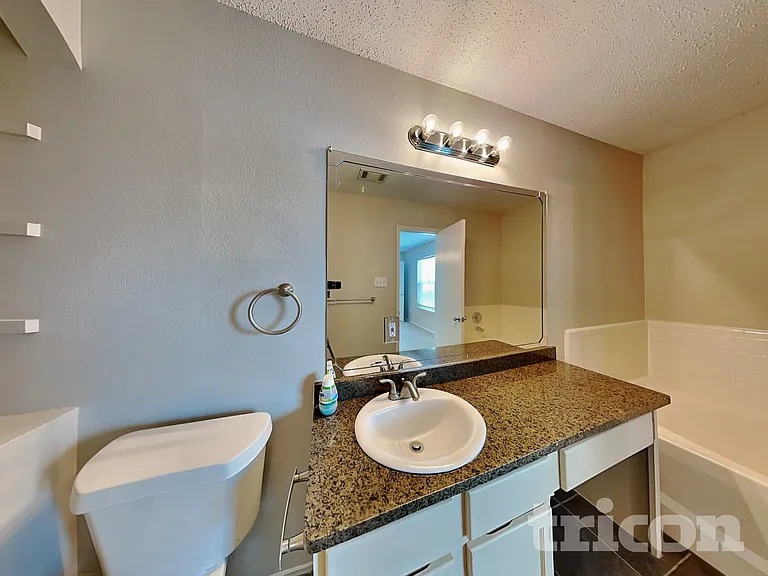 637 Aqua Dr — Photo 9