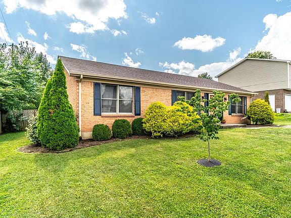 2nd image of 212 Tulip Dr