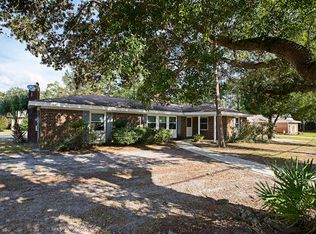 344 Lake Dr NW, Fort Walton Beach, FL 32548