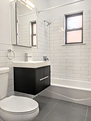 Rented by EXR | media 42