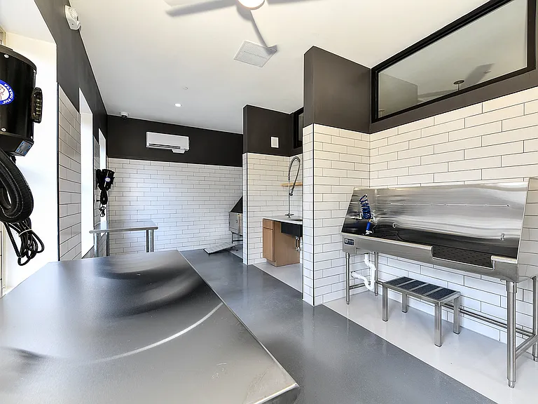 Avana on Main — Photo 27