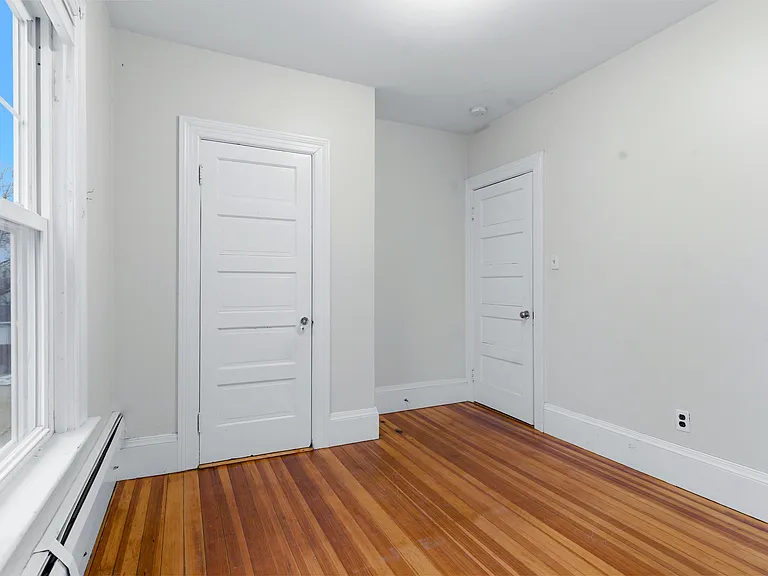 63 Park Ave #II — Photo 12