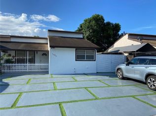 11522 SW 4th St, Sweetwater, FL 33174