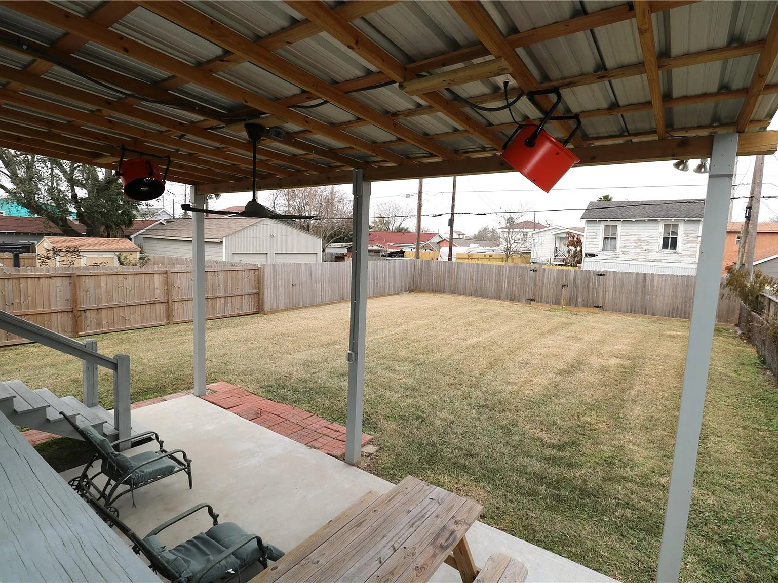 2 bed, 1.0 bath, 576 sqft, $1,600 — Photo 3