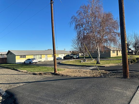 3rd image of 351 Pleasant Ave