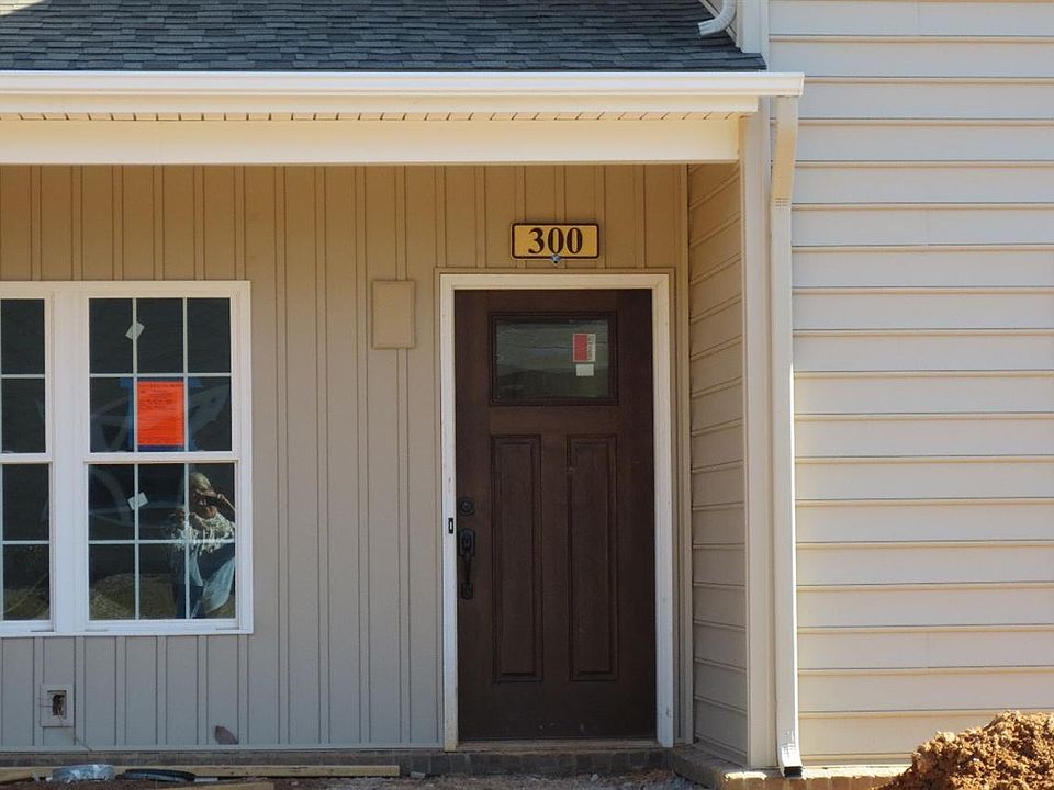 2nd image of 300 Meridian St