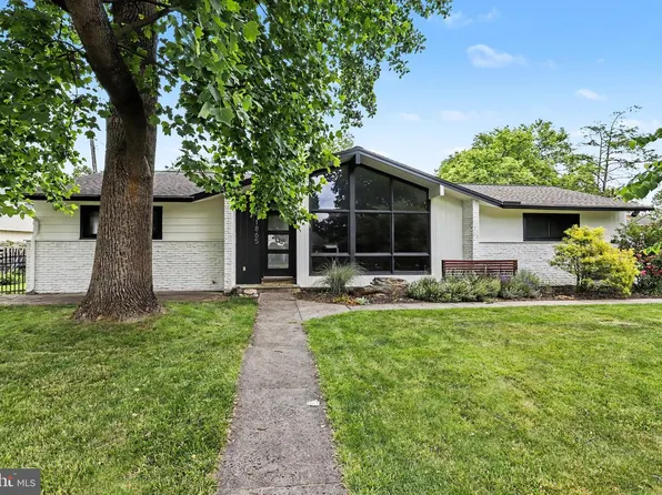1865 Nanticoke Rd, Lancaster, PA 17601