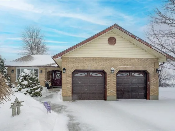 34381 Denfield Rd, North Middlesex, ON N0M 2J0