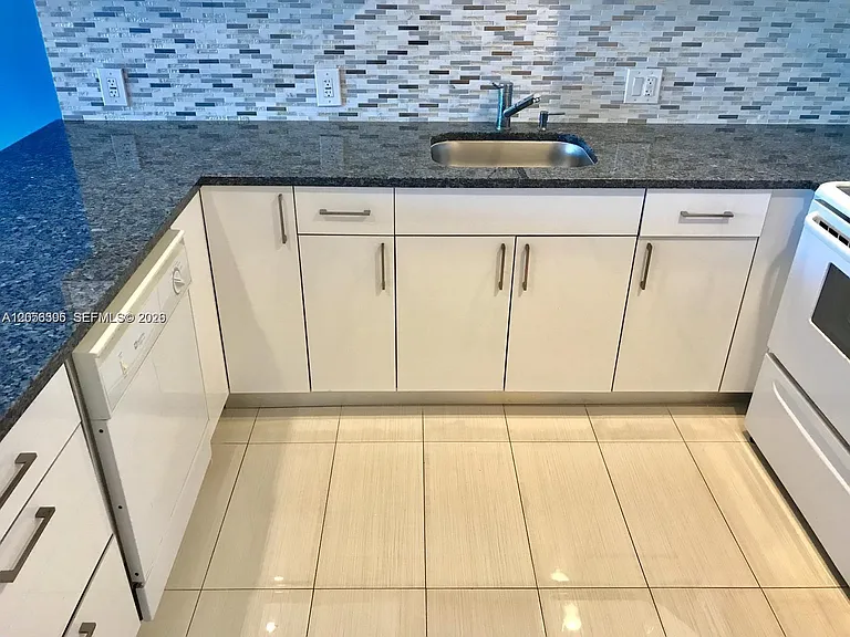 13155 Ixora Ct #907 — Photo 9