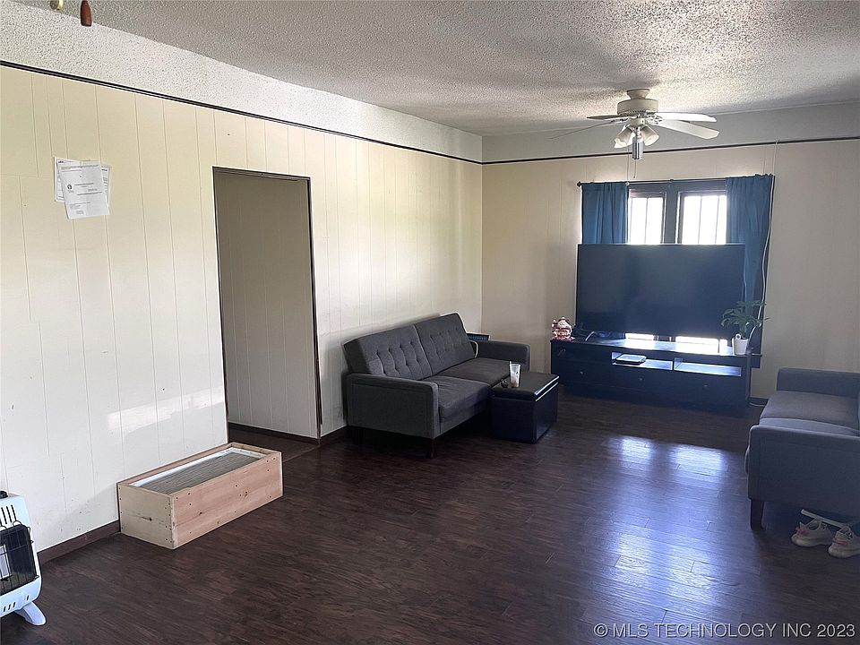 48 S McCann Ave, Dustin, OK 74839 MLS 2329513 Zillow
