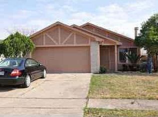 10019 Tahoka Ln, Sugar Land, TX 77498