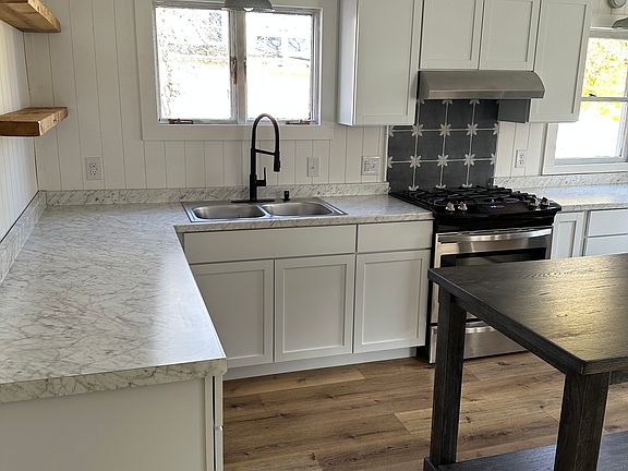 3rd image of 309 S Stewart Ave #A