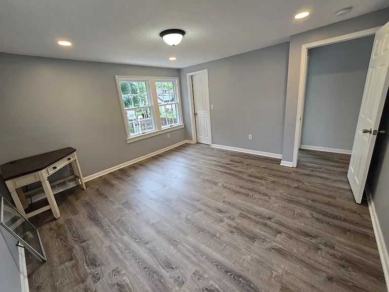 216 Robert Ave — Photo 20
