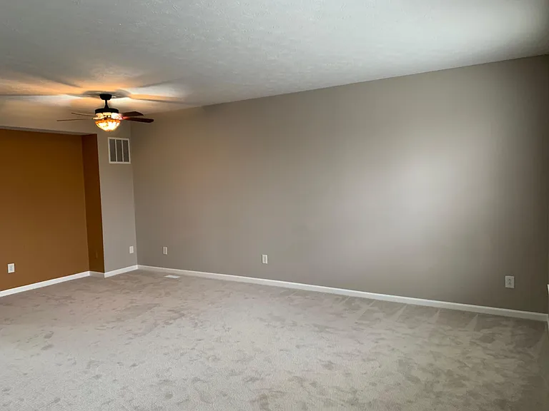 5565 Trammel Ct — Photo 12