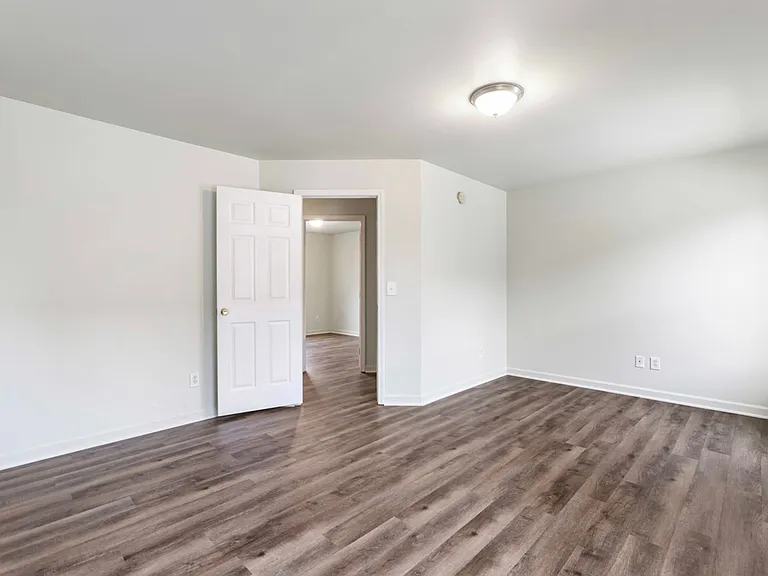 354 W Main St — Photo 9