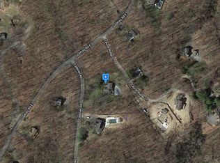 4 Catbrier Rd, Weston, CT 06883