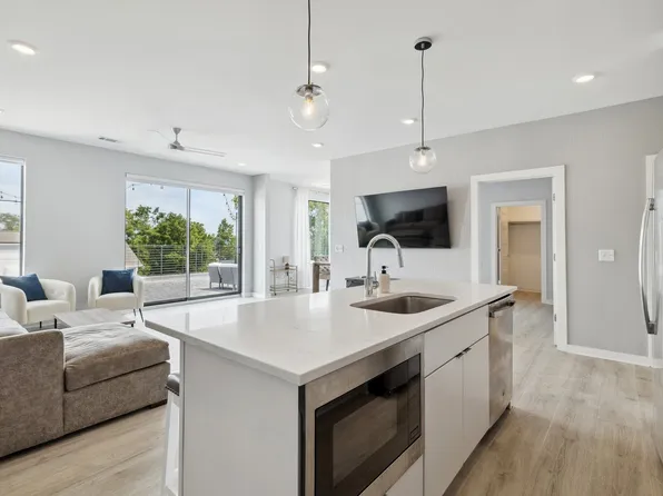 1402 Pillow St APT 405, Nashville, TN 37203
