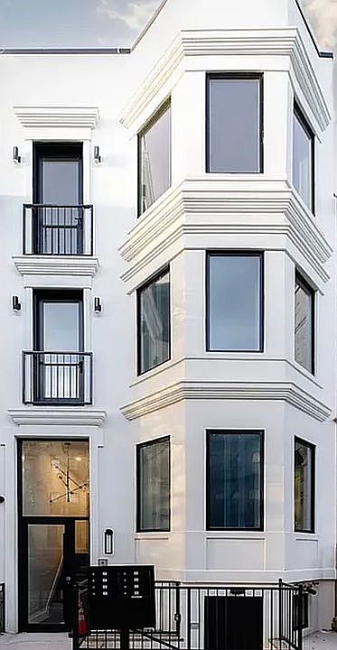 1st image of 473 Bainbridge St #2B