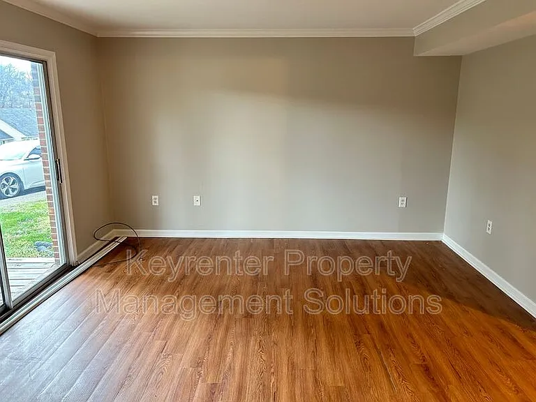 700 Rife Rd #11C — Photo 4