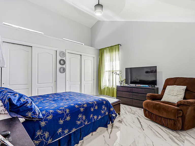 1117 Sun Shadow Dr — Photo 21