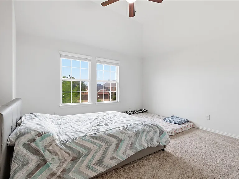 5000 Cyndur Dr — Photo 26
