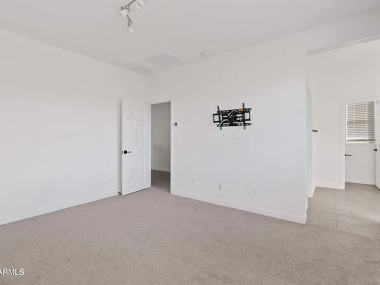 9415 E Supernova Dr — Photo 14